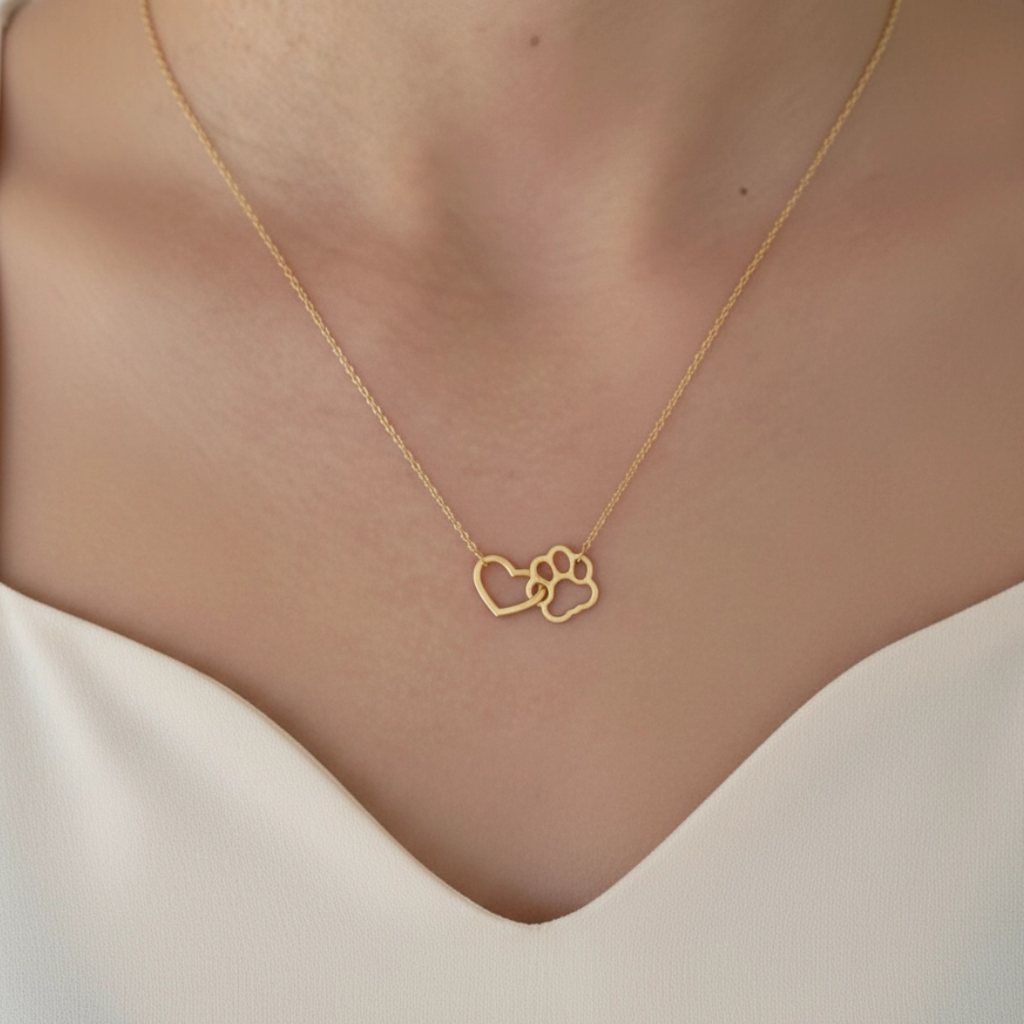 Corvia Necklace